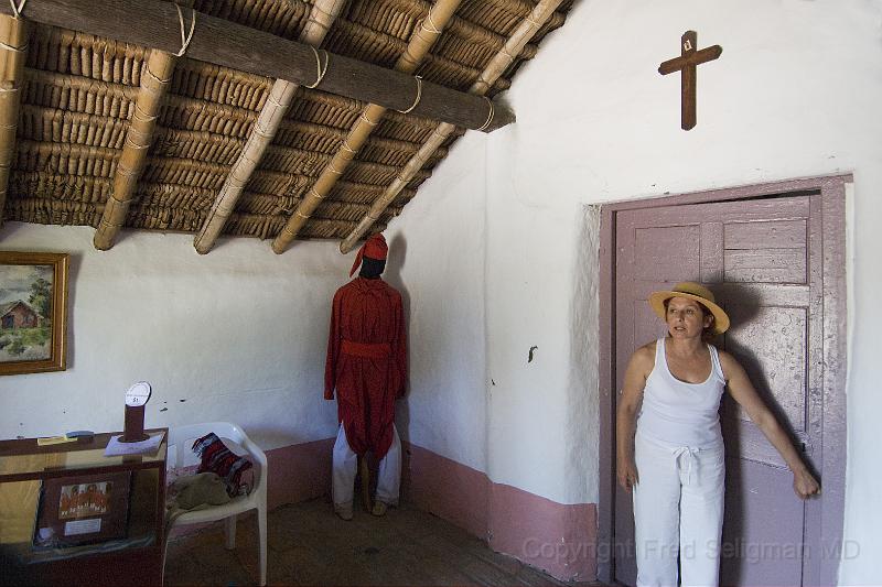 20071202_105440  D2X 4200x2800.jpg - Museum in San Miguel de Monte.  Still the original thatched roof from 1830s (home of  Juan Manuel de Rosas)